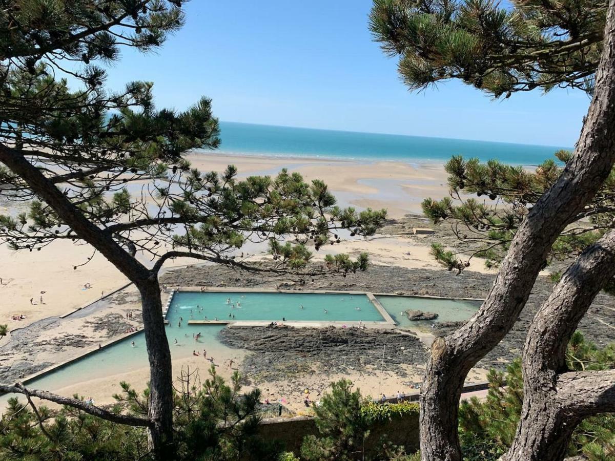 Les Roches Grises, Luxueuse Face Mer, 4étoiles, Et Jardin Panoramique, Société La Clef Decamp Granville
