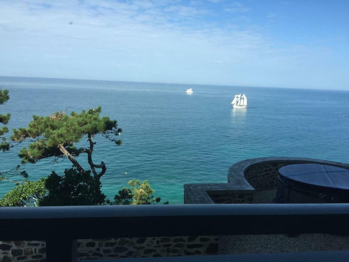 Les Roches Grises, Luxueuse Face Mer, 4étoiles, Et Jardin Panoramique, Société La Clef Decamp * Granville